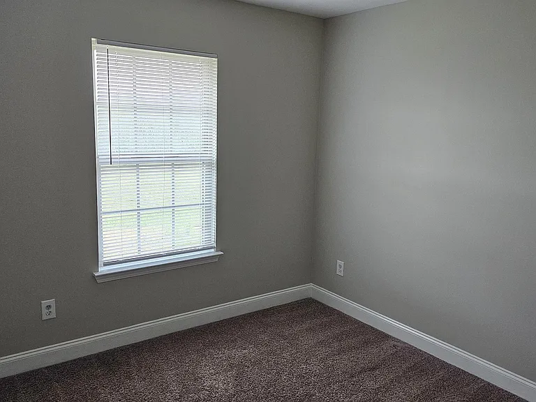 228 Hillcrest Dr — Photo 8