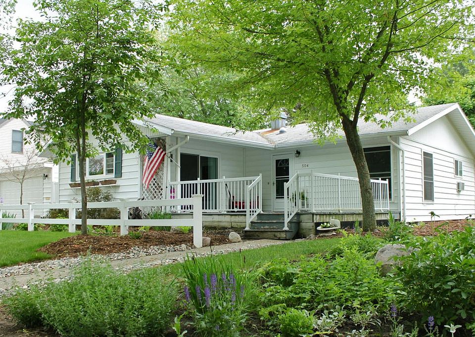 1st image of 504 Willow Ave