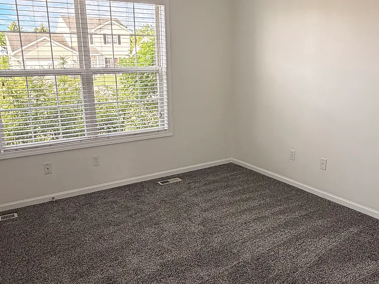9527 Acacia Psge — Photo 36