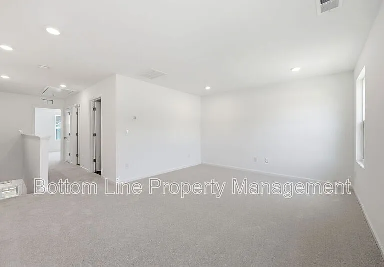 2308 Oakwood Meadows Ct — Photo 39