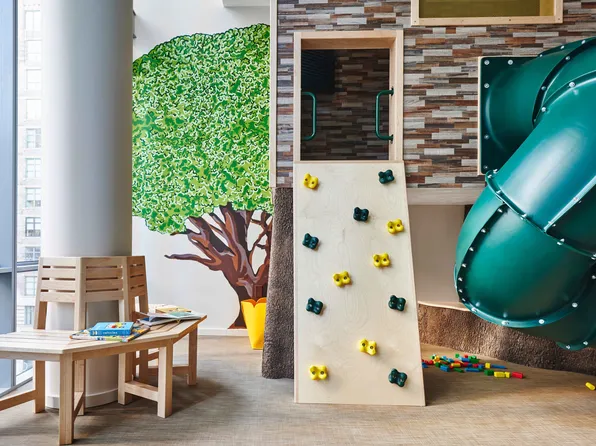 565 Broome Street image 16 of 24