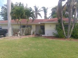 1449 Viking Ct, Cape Coral, FL 33904