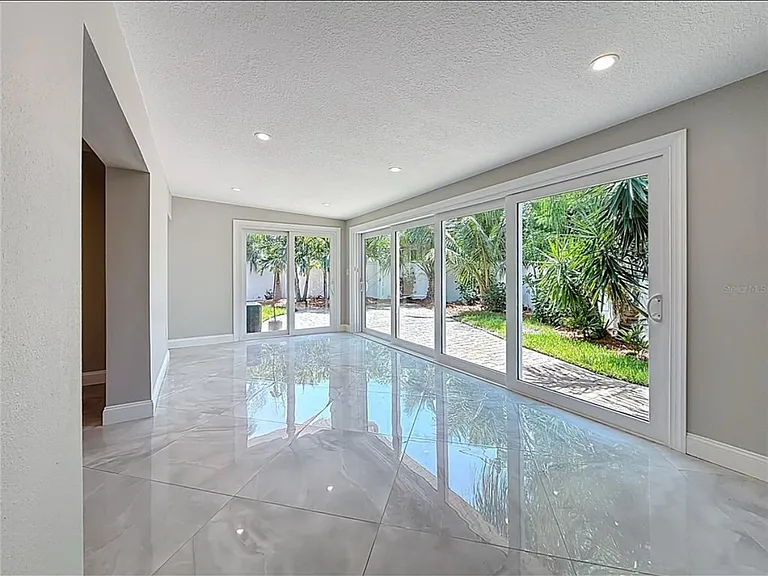 4291 Neptune Dr SE — Photo 5