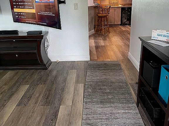 4th image of 2118 SE 11th Pl