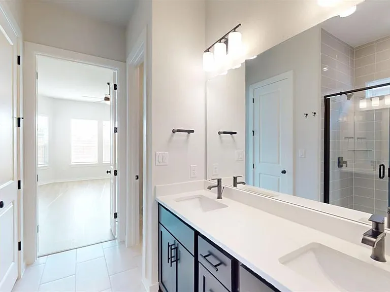 13211 Keefer Dr — Photo 21