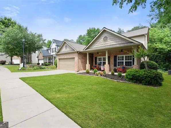 6943 Grand Hickory Dr, Braselton, GA 30517