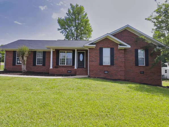340 Erickton Dr, Anniston, AL 36207