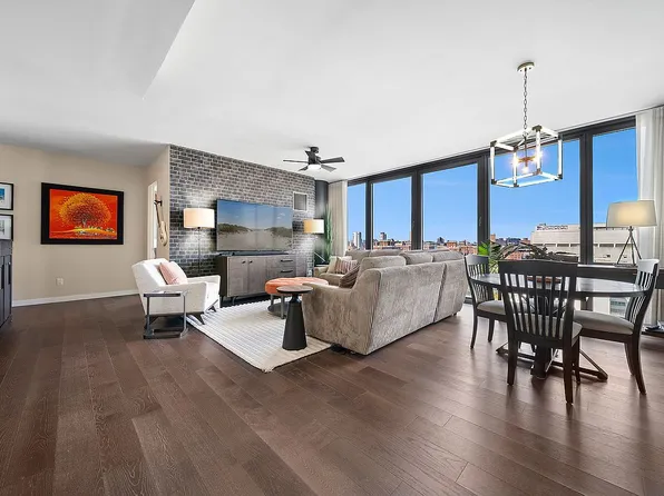 302 E 96th St #1403, New York, NY 10128