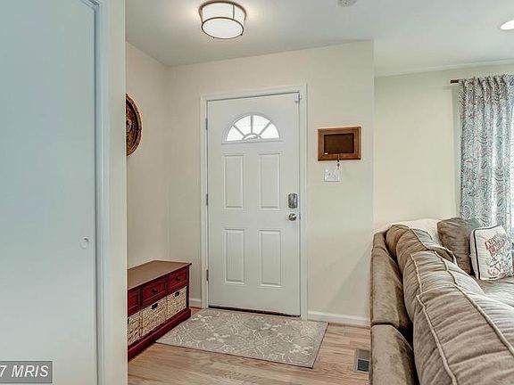 FOYER Entrance