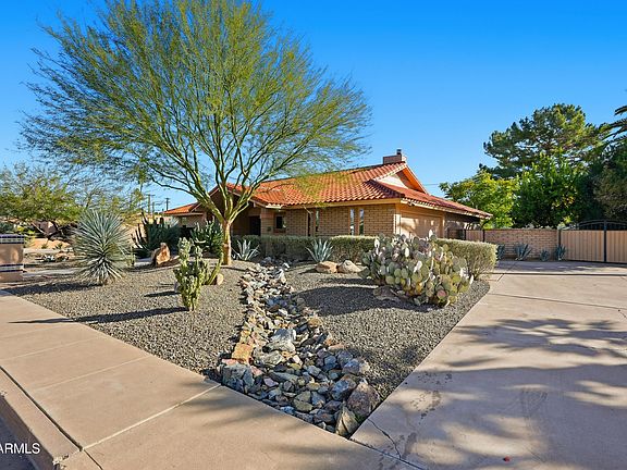 2nd image of 14029 N CANTERBURY Drive