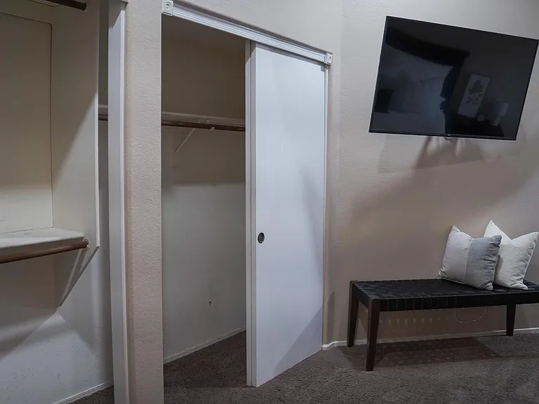 3915 E Renee Dr — Photo 14