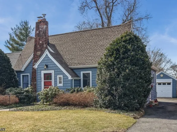 22 Crane Ave, West Caldwell Twp., NJ 07006