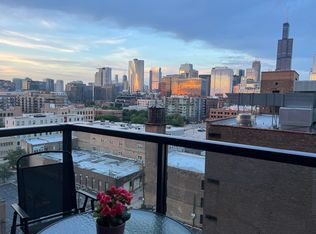 1030 W Van Buren St #1011, Chicago, IL 60607
