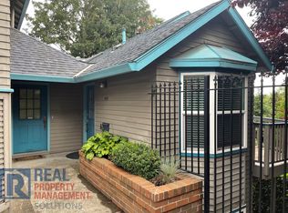 1443 SW Montgomery St, Portland, OR 97201