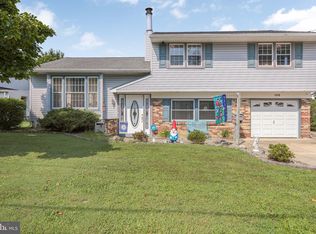 102 Saddle Ridge Rd, Voorhees, NJ 08043