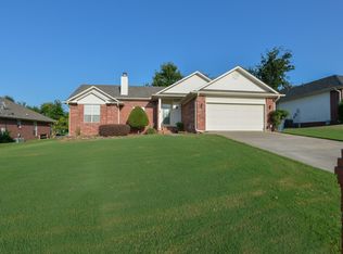 6915 Lookout Dr, Fort Smith, AR 72916