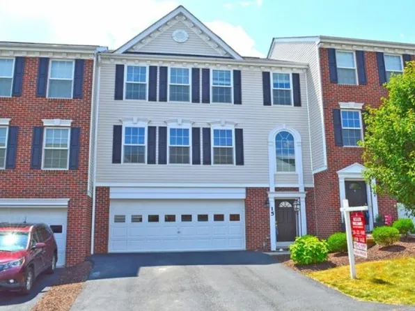 15 Abbeywood Ln, Canonsburg, PA 15317