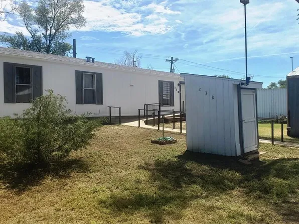 238 Seeley St, La Junta, CO 81050