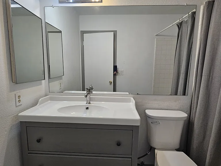 1961 N Hartford St #1021 — Photo 32
