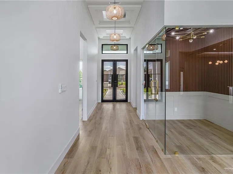 3200 Guadalupe Ave — Photo 3
