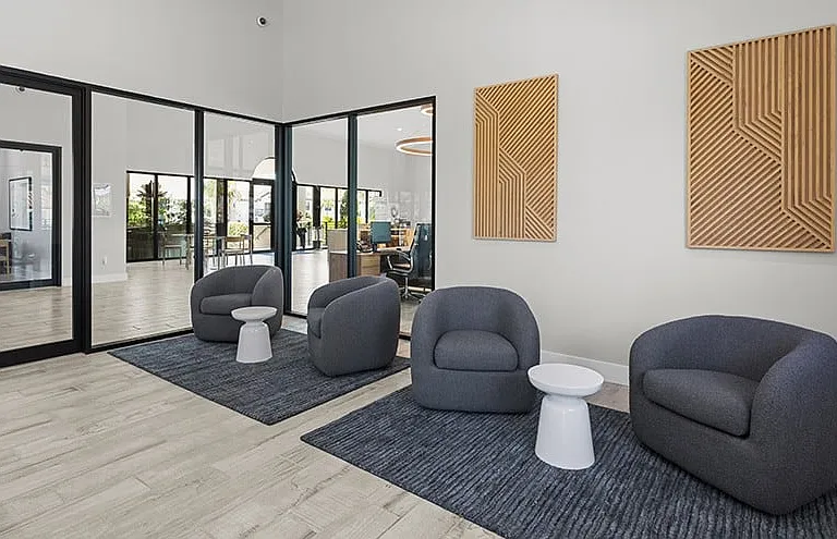The Avant at Pembroke Pines Apartments — Photo 10