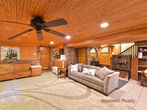 190 Beach 137th Street image 15 of 24