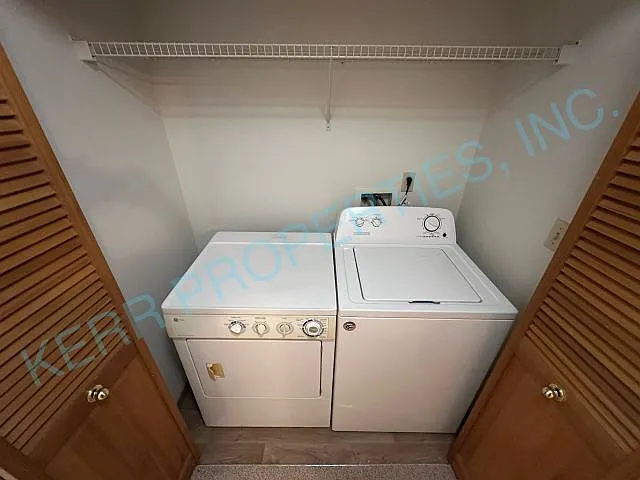 1258 NE 16th St — Photo 11