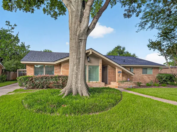 5214 Starkridge Dr, Houston, TX 77035