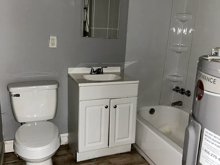1118 Crocus Dr #A — Photo 4