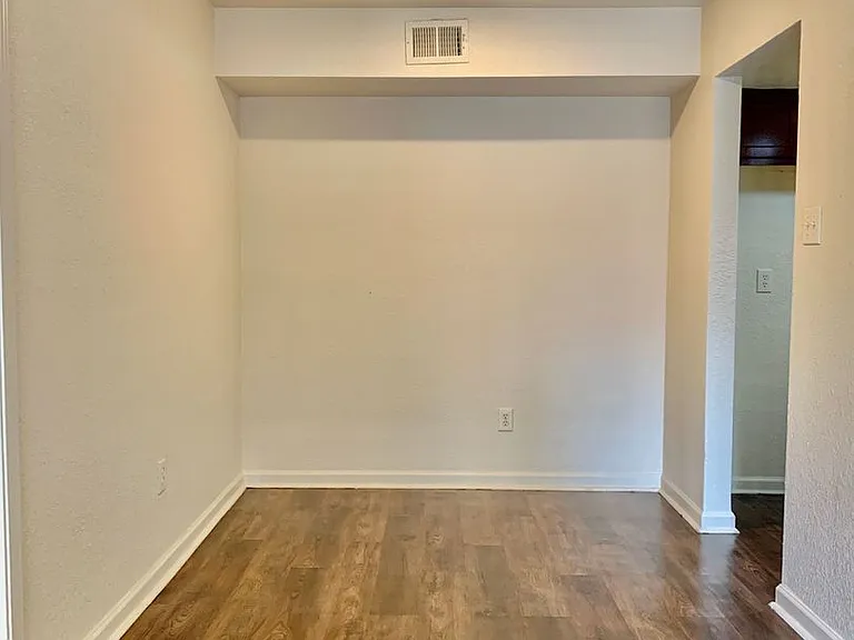 8100 Creekbend Dr #157 — Photo 6