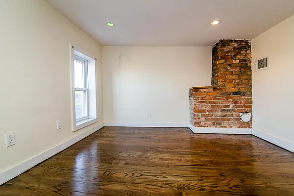 Rented by Nooklyn NYC LLC | media 1