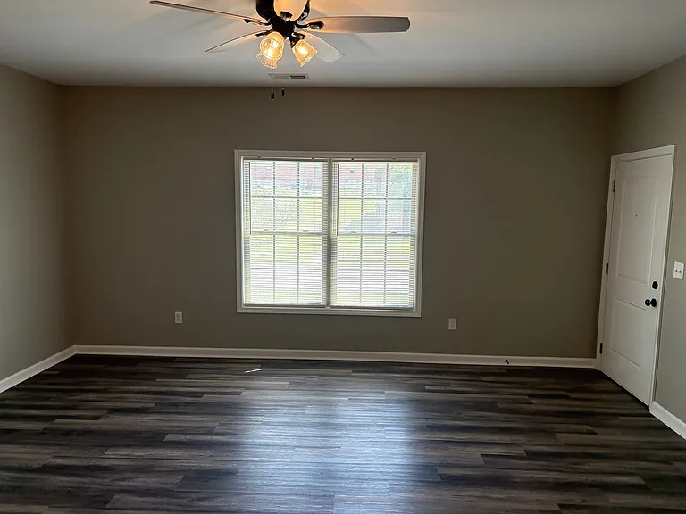 236 Calumet Dr — Photo 13