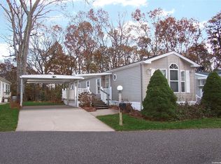1661 Old Country Rd UNIT 145, Riverhead, NY 11901