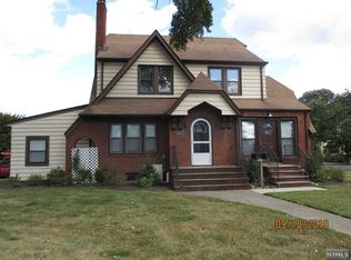 355 Washington Ave #1, Dumont, NJ 07628