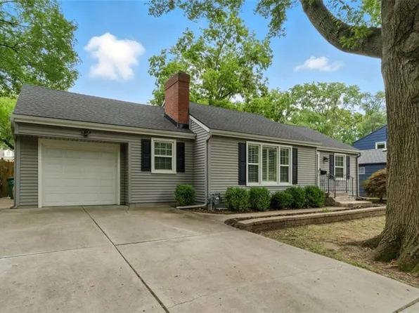 5101 Clark Dr, Roeland Park, KS 66205