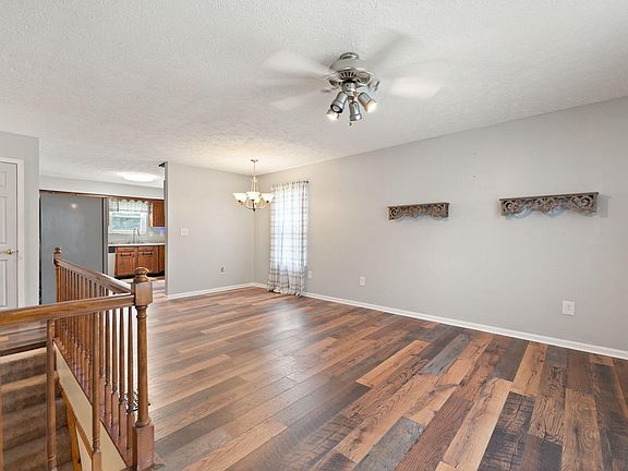 4th image of 168 Ohair Rd