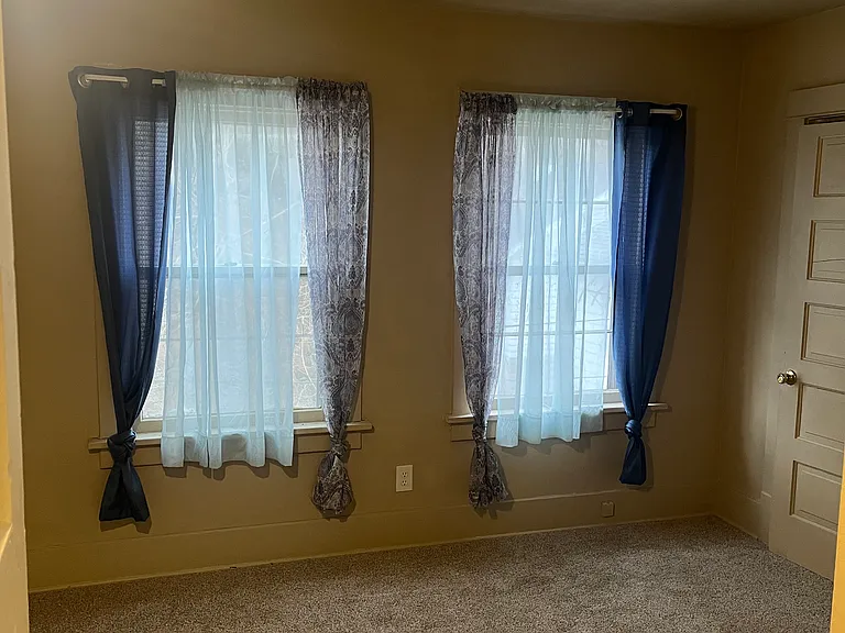 803 Caroline St — Photo 9