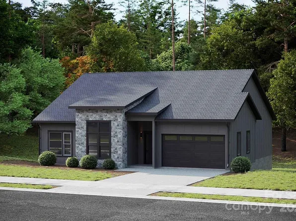 316 Avery Trail Dr #24, Arden, NC 28704
