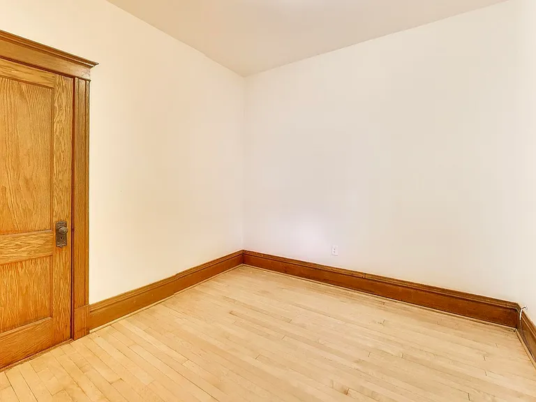 858 N Wolcott Ave #1 — Photo 15