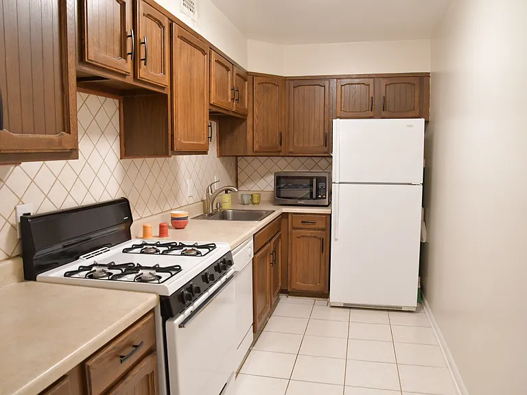 10300 Westlake Dr #301 — Photo 10