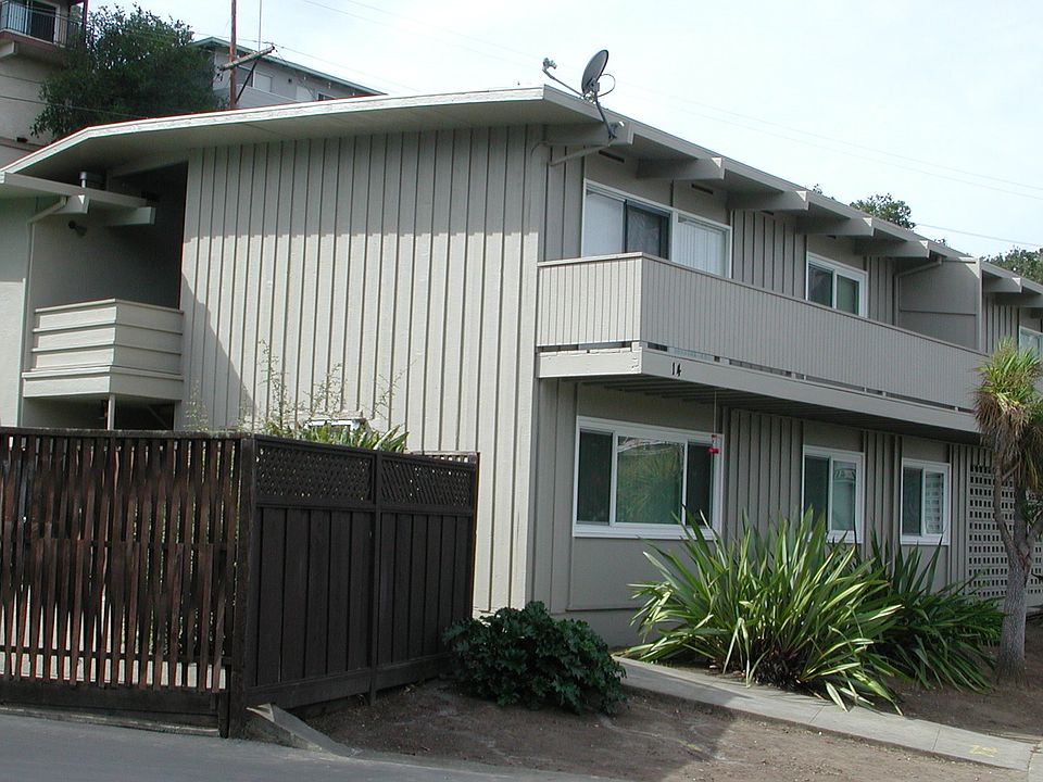 1st image of 14 Garden Ct APT 6