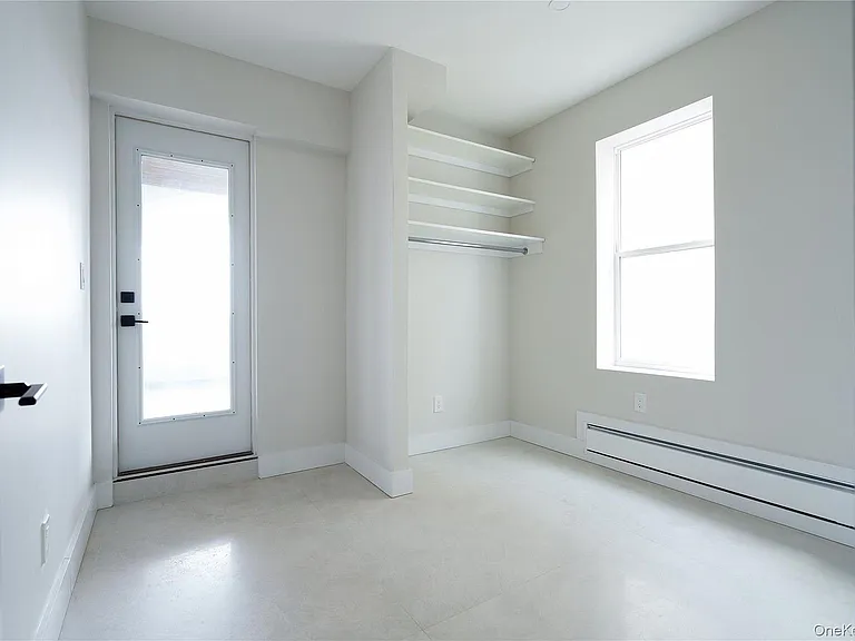 315 West Broadway — Photo 46