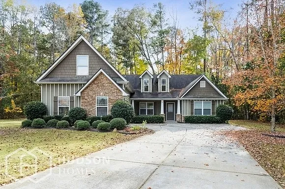 818 Round Tree Ct — Photo 1