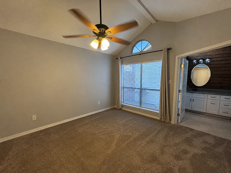 649 Albrook Dr — Photo 21