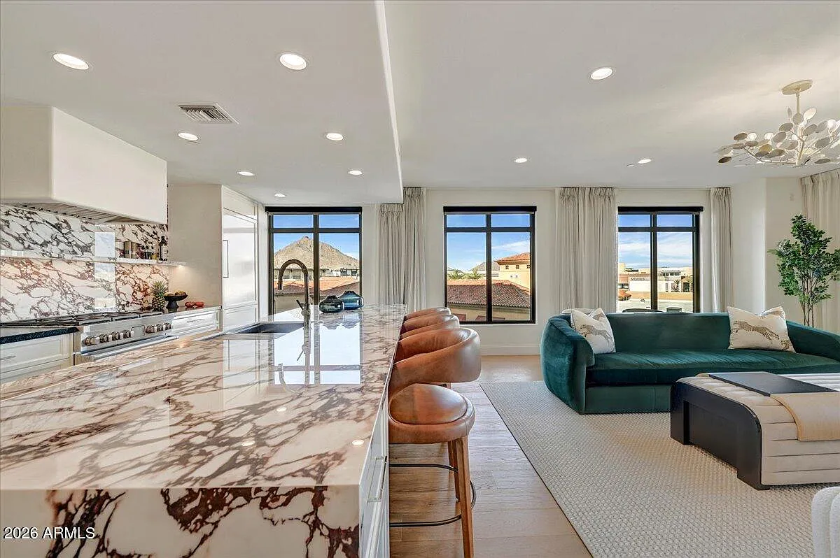 1 bed, 2.0 bath, 1767 sqft, $10,000 — Photo 2