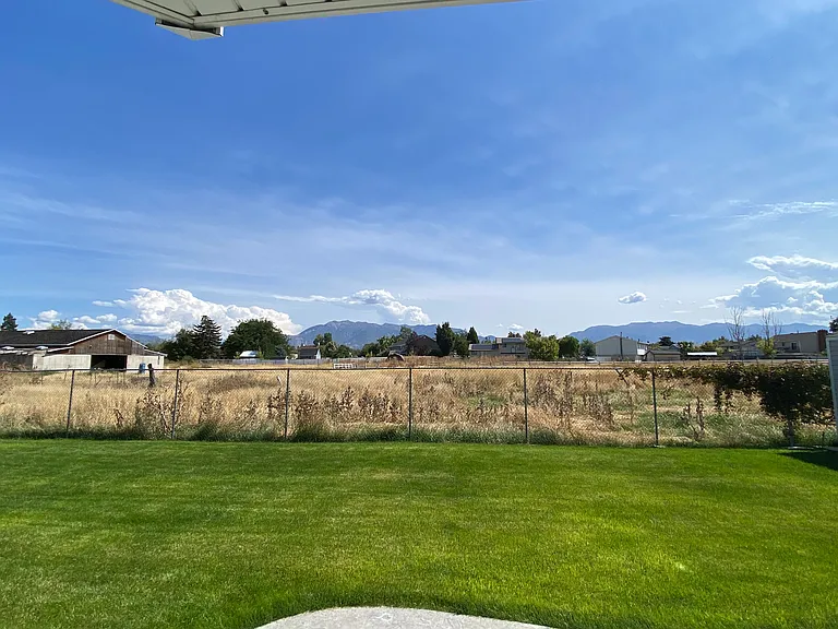 5572 S 4075 W — Photo 8