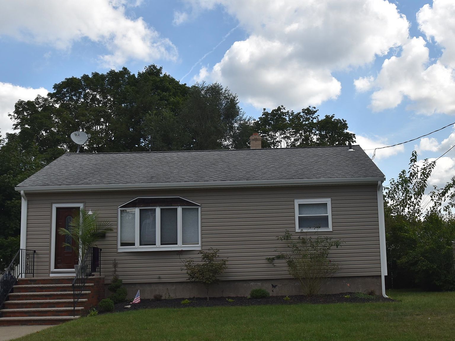 311 Pine St, Pompton Lakes, NJ 07442 Zillow