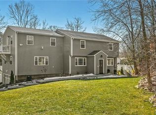 77 Perry Ave, Norwalk, CT 06850