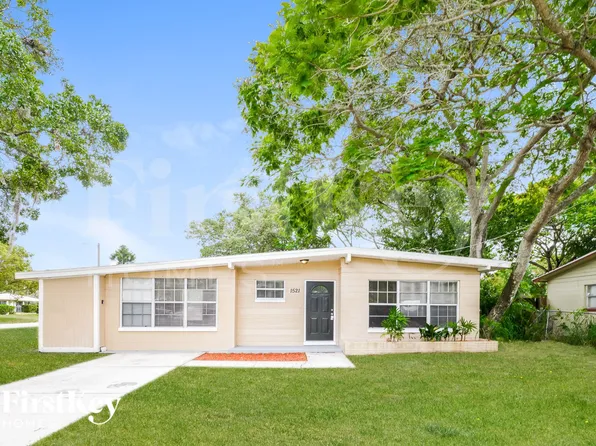1521 Heather Ave, Tampa, FL 33612