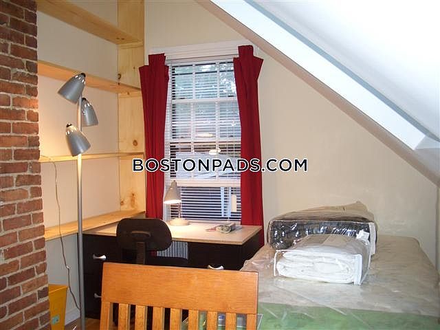 2nd image of 27 William St APT 11